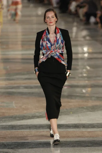 Look 70